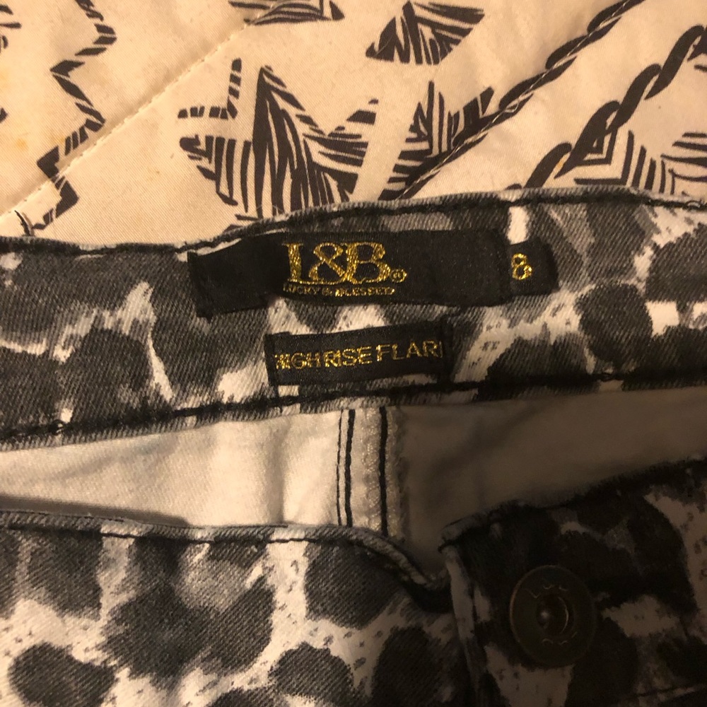 L&B Black Leopard Print Size 8 High Rise Flare